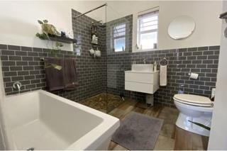 3 Bedroom Property for Sale in Wynberg Western Cape